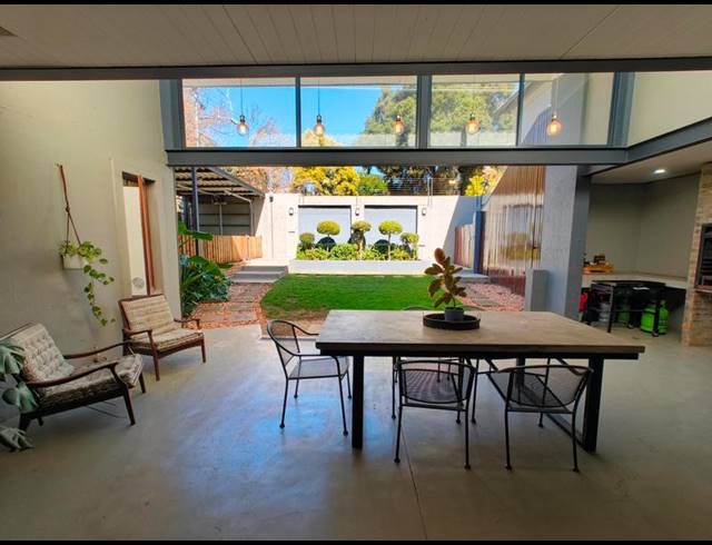 4 BEDROOM HOUSE FOR SALE IN MENLO PARK